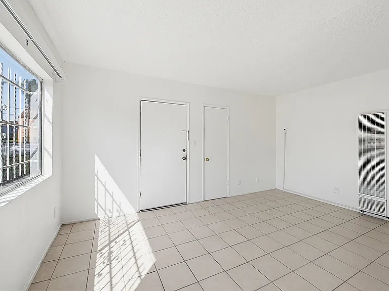 1224 S Normandie Ave #2 — Photo 11