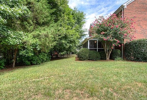 3rd image of 720 Coachman Dr
