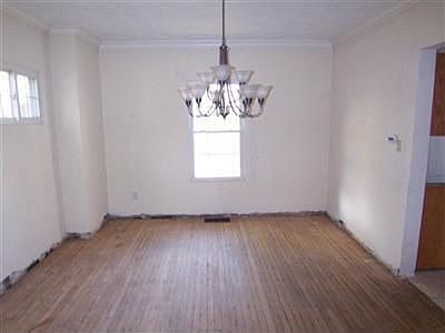 4th image of 843 Hodapp Ave