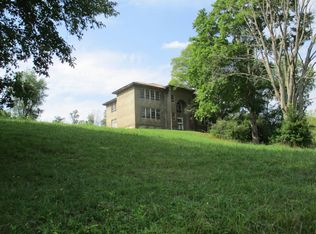 30 Upper Level Run Rd, Cedarville, WV 26611