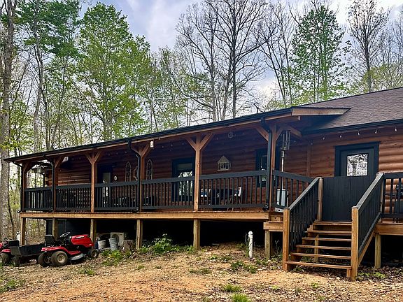 2nd image of 673 Arrowhead Rd