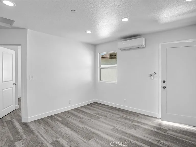 1021 Columbia St #2 — Photo 3