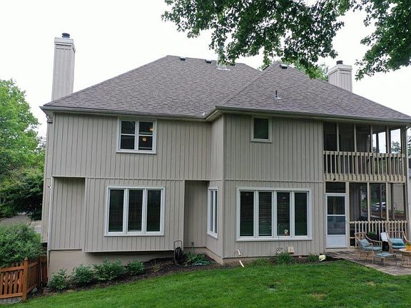 5th image of 2221 NE Waterfield Ln