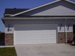 1020 36th Ave S, Moorhead, MN 56560