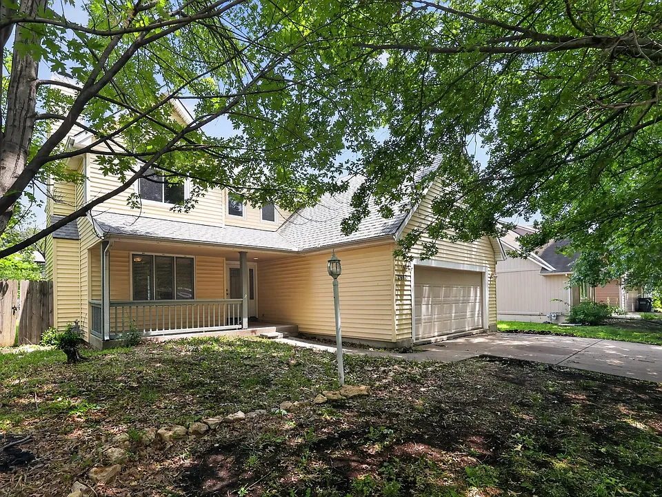 2810 Gill Ave