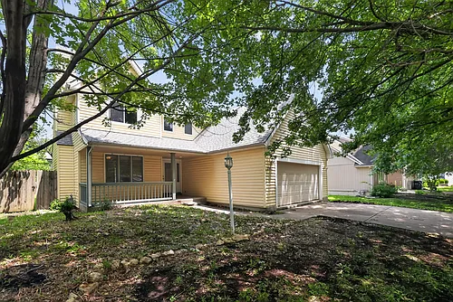 2810 Gill Ave Photo 1