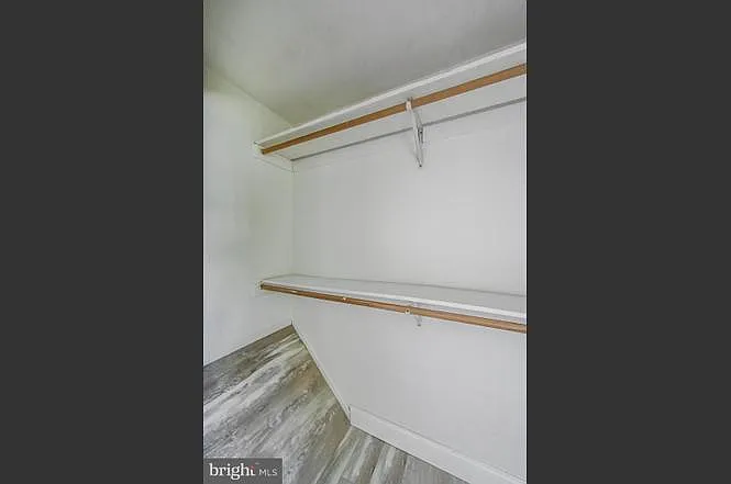 2268 Prince Of Wales Ct — Photo 13