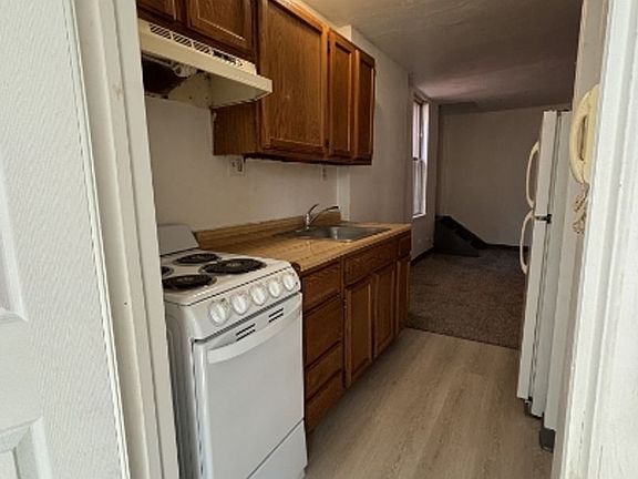 2nd image of 1908 Monongahela Ave APT 2