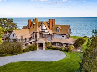 229 Ruggles Ave, Newport, RI 02840