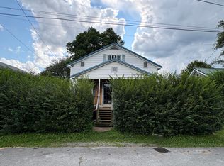 184 5th St, Rainelle, WV 25962