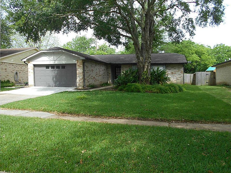 1st image of 111 Sweetgum Dr