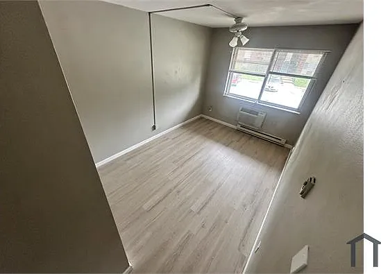 7634 Hazelcrest Dr — Photo 13