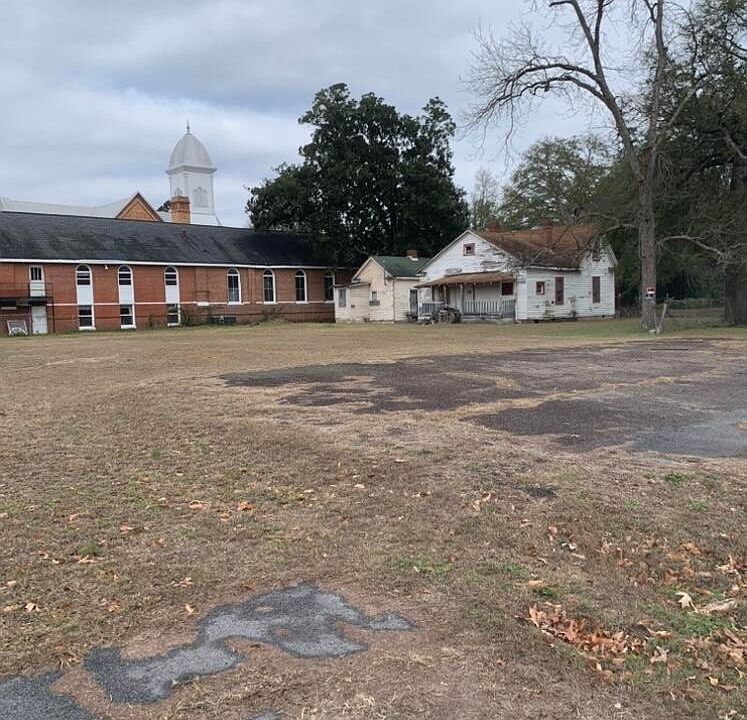 1st image of 517 E Richland Avenue