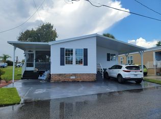 43 Hopetown Rd, Micco, FL 32976