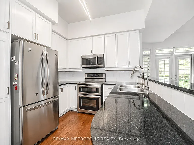3 Rean Dr #Townhouse 13 — Photo 16