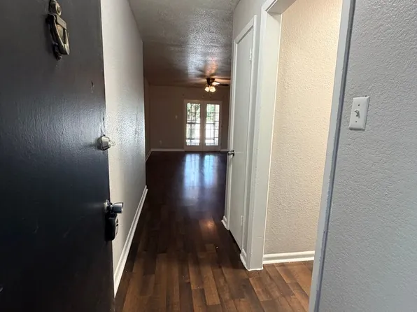 5719 B Street, 5719 B St APT F, Little Rock, AR 72205