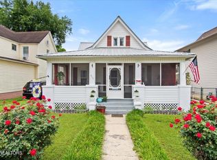417 NE Morgan Ave, Harriman, TN 37748