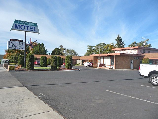 Front Exterior of Motel