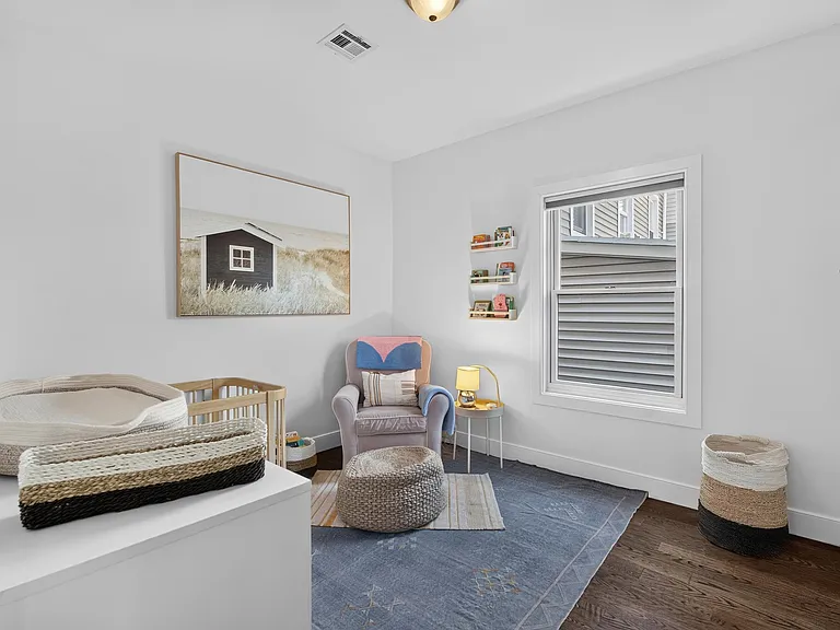 112 Webster Ave #1 — Photo 20