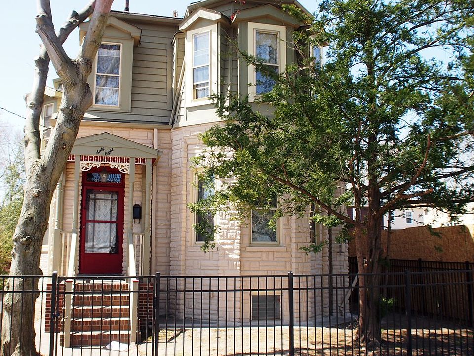 1st image of 68 Lincoln Ave