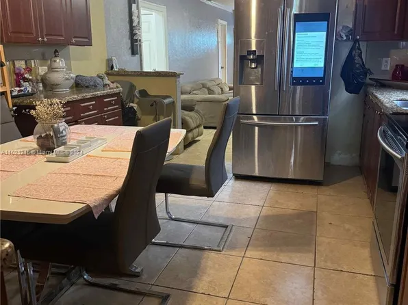 2235 NW 35th St, Miami, FL 33142