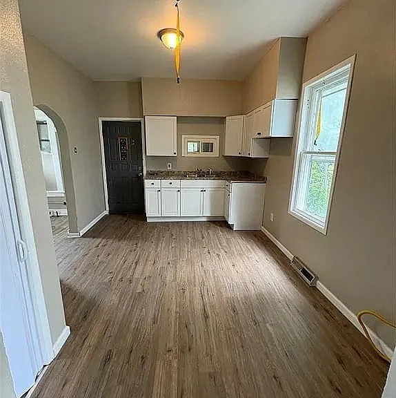 3339 Elm St — Photo 3