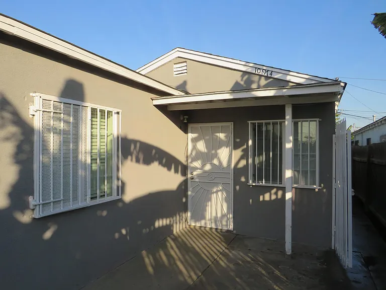 10974 Lou Dillon Ave — Photo 2