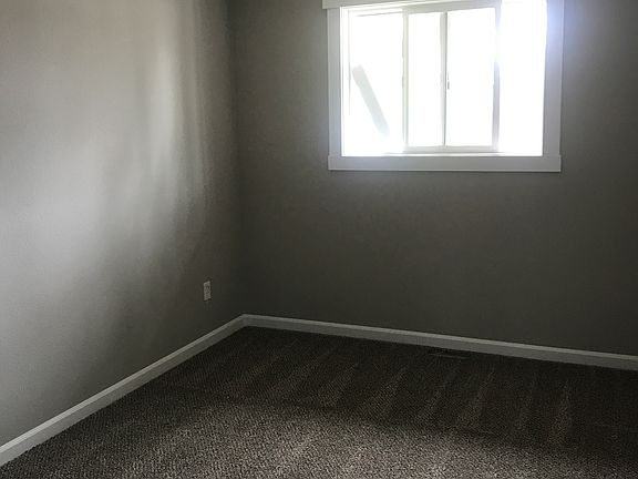 5th image of 1626 W Grace Ave