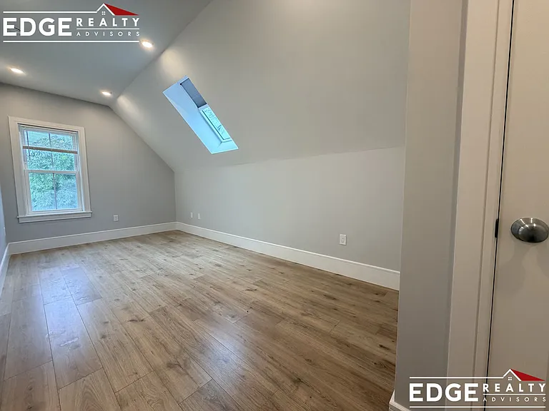 124 Kenrick St #8A — Photo 4