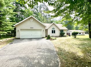 1243 Euclid Ave, Grayling, MI 49738