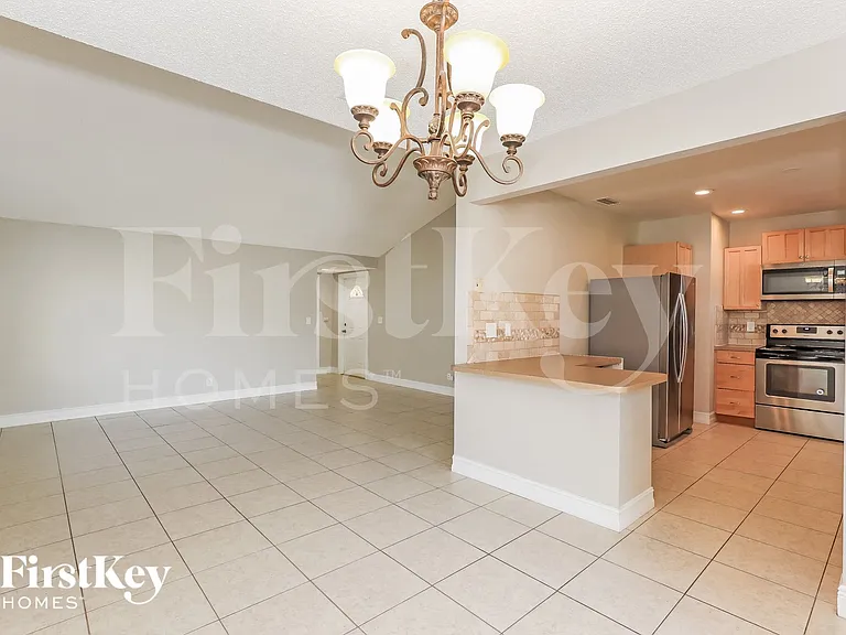 2366 NW 110th Ter — Photo 5