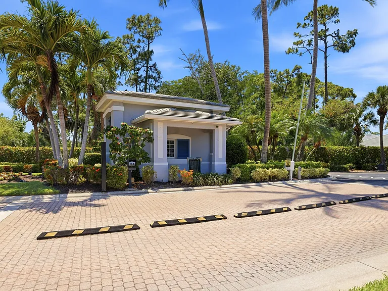 975 Tarpon Cove Dr #204 — Photo 53