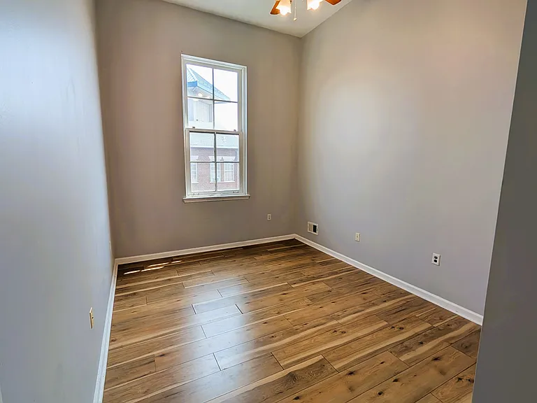 19 Market St #405 — Photo 12