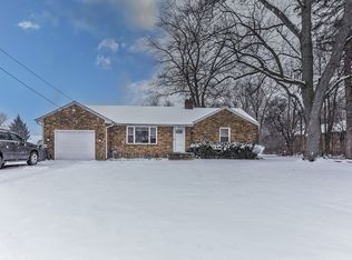 1013 Bode Rd, Elgin, IL 60120