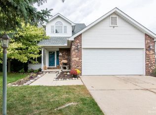 6524 Pennstone Cir, Saline, MI 48176