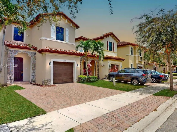 3767 NE 2nd St, Homestead, FL 33033