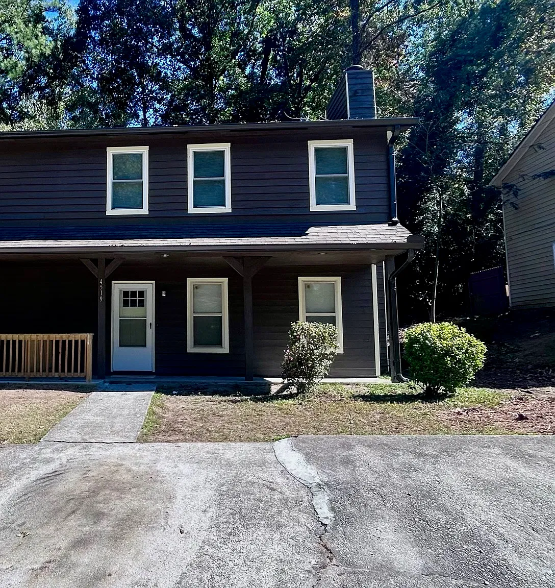 3 bed, 2.5 bath, 1320 sqft, $2,250 — Photo 3