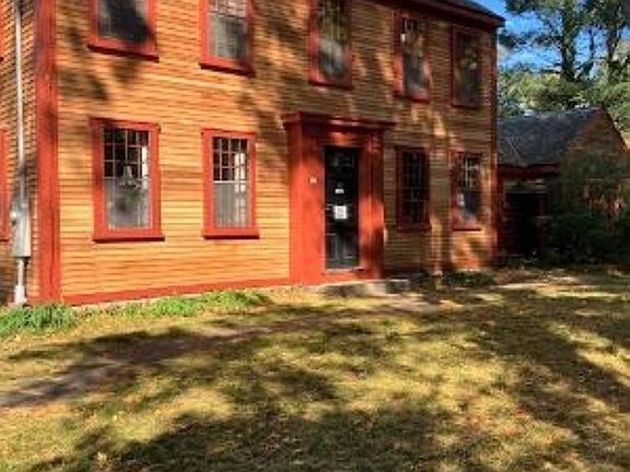 2nd image of 35 Hyde St