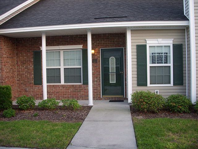 1st image of 72 White Oak Ct #72