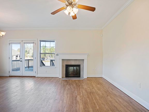 4th image of 3468 Riverbend Cv