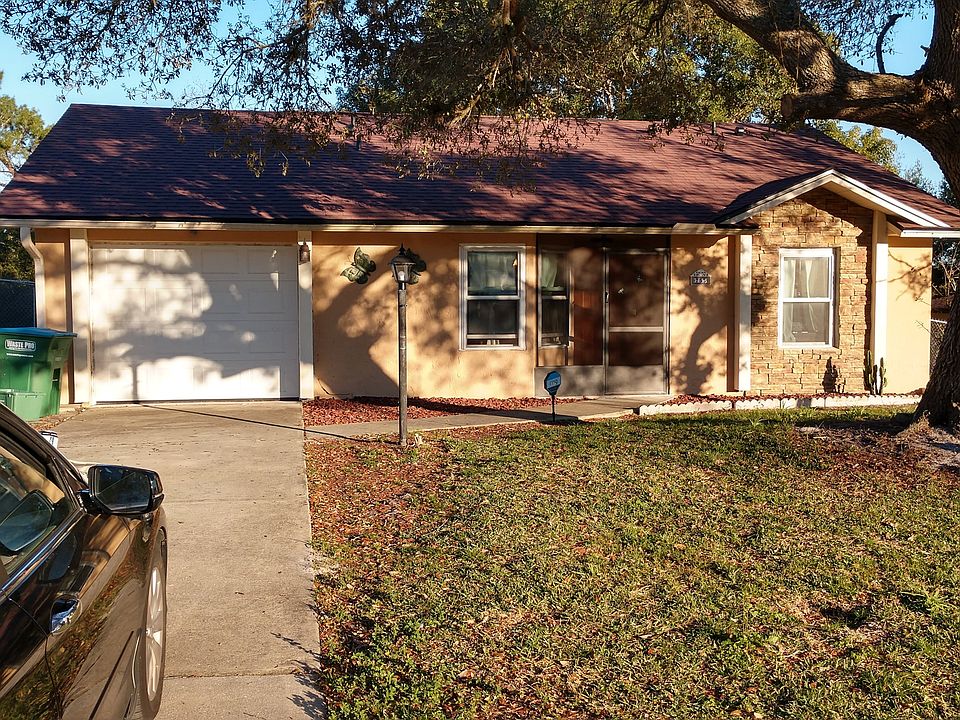1st image of 755 Leeward Dr