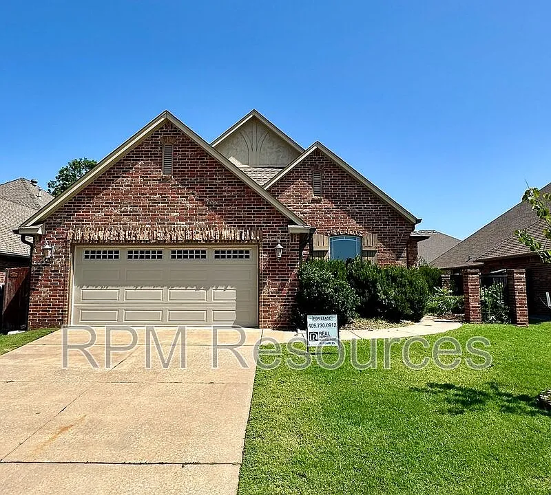 3121 SW 136th Ter