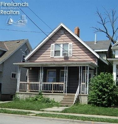 1st image of 915 Hayes Ave