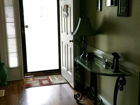 4th image of 3810 Country Club Dr NW