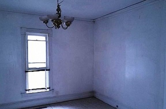 3rd image of 1022 N Church St