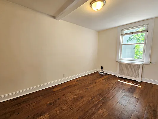 Rented by Compass | media 10