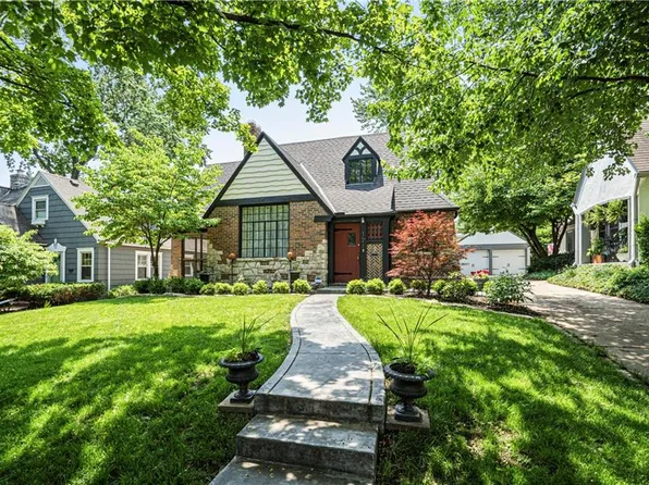 121 E 69th Ter, Kansas City, MO 64113