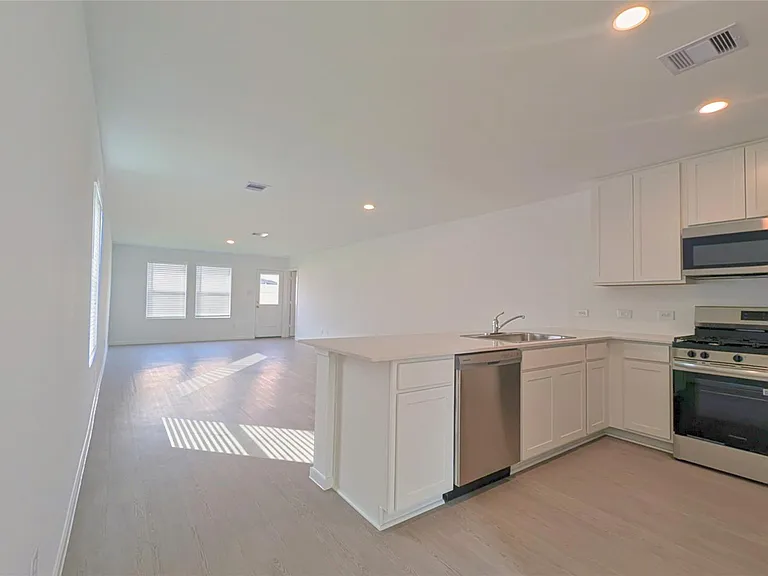 21518 Willow River Canyon Ln — Photo 6
