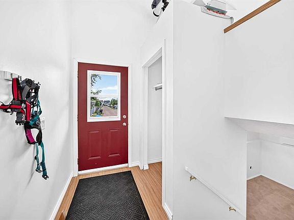 4th image of 208 SW Erin Meadow Grn SE