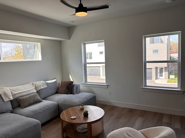 1241 N Avondale Cir #119 — Photo 8
